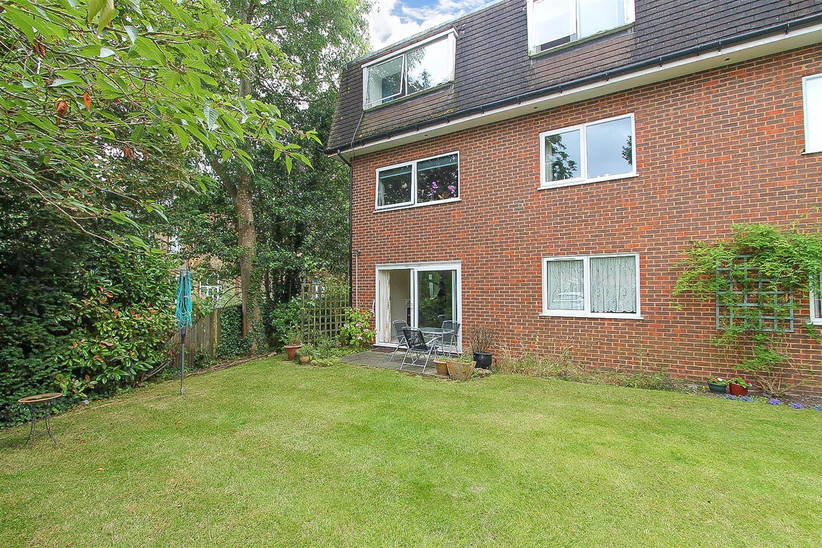 Shirley Road, Wallington